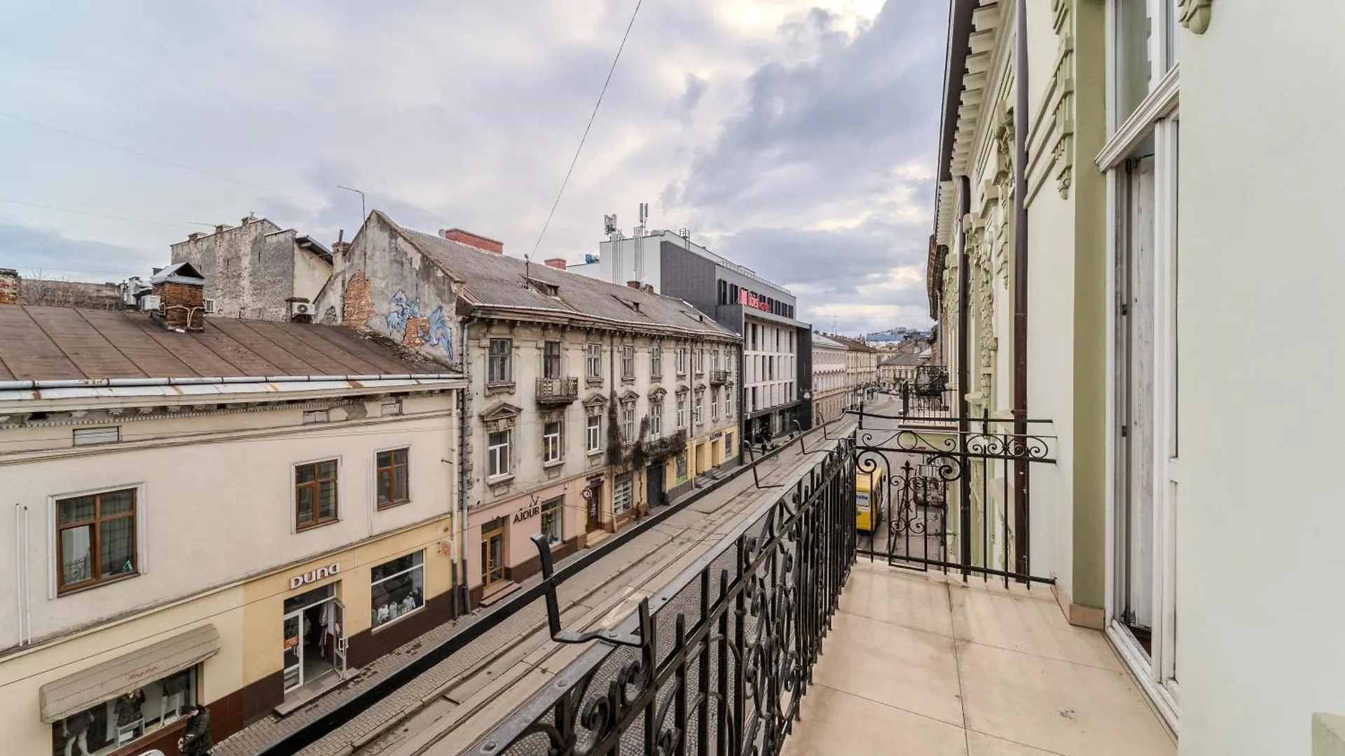 Demar Apart Central Львов 0*,  Украина